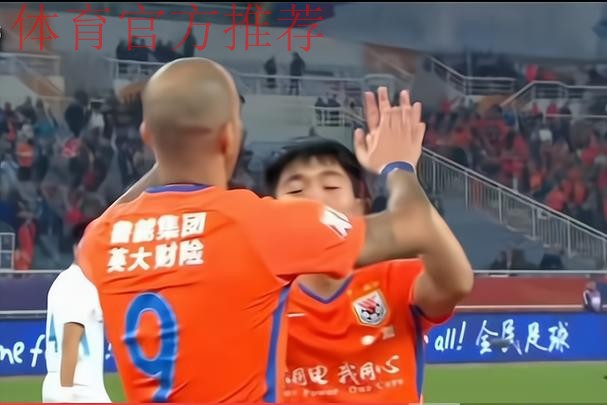 对话郝伟：无论在哪里都有橙色的陪伴，克雷桑停赛带来困难